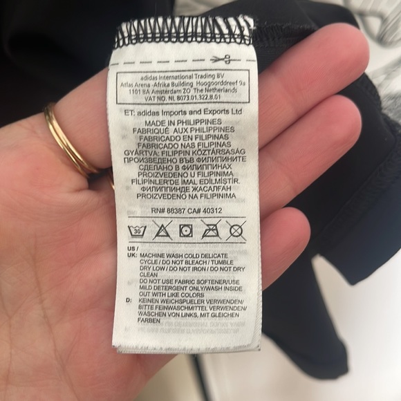 Adidas workout tank, good condition - Picture 5 of 5